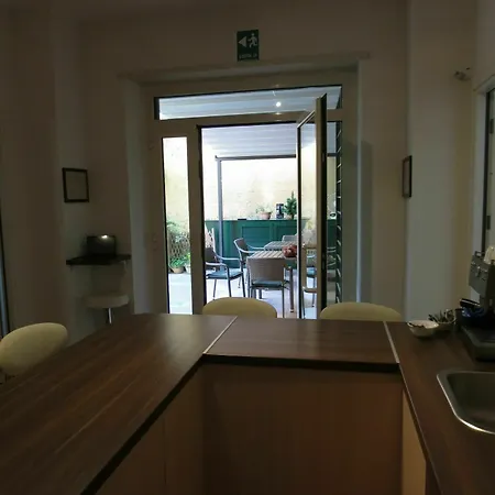 Frühstückspension Five 4*