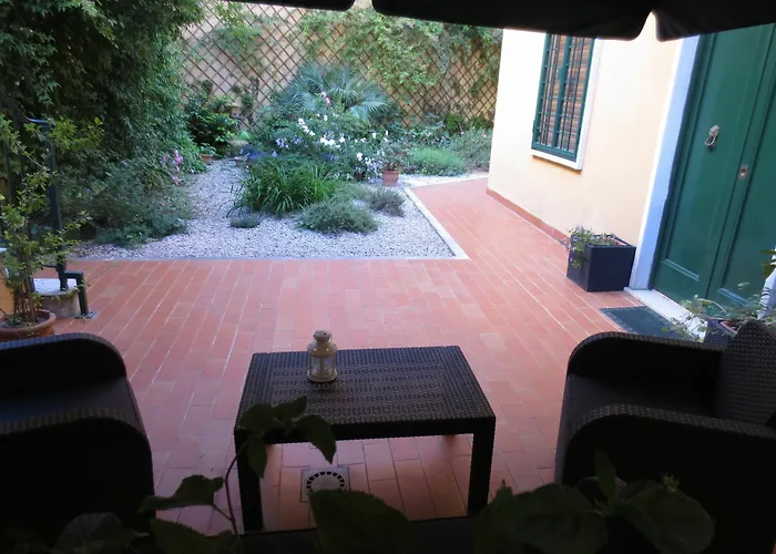 Bed & Breakfast Five