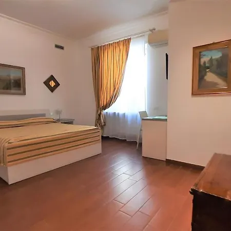 Five Bed & Breakfast Rome