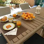 Bed & Breakfast Five