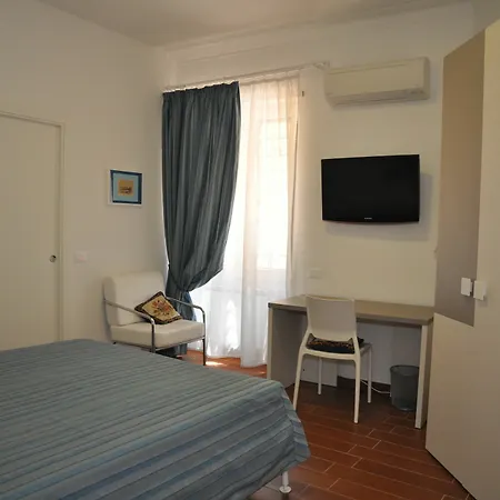 Five 2* Roma